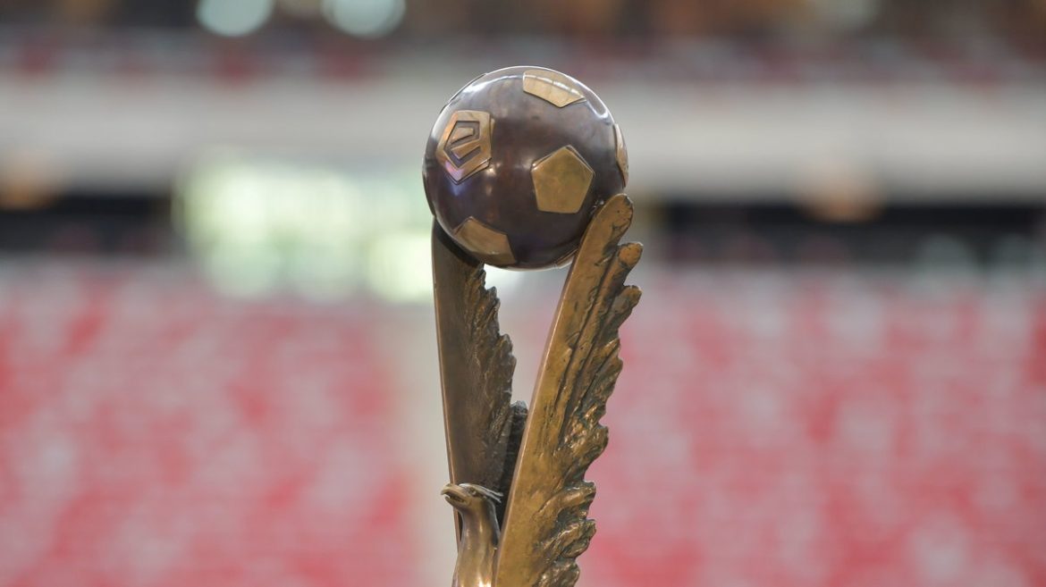 Ekstraklasa, czyli wyścig żółwi w&nbsp;pogoni za&nbsp;mistrzostwem?